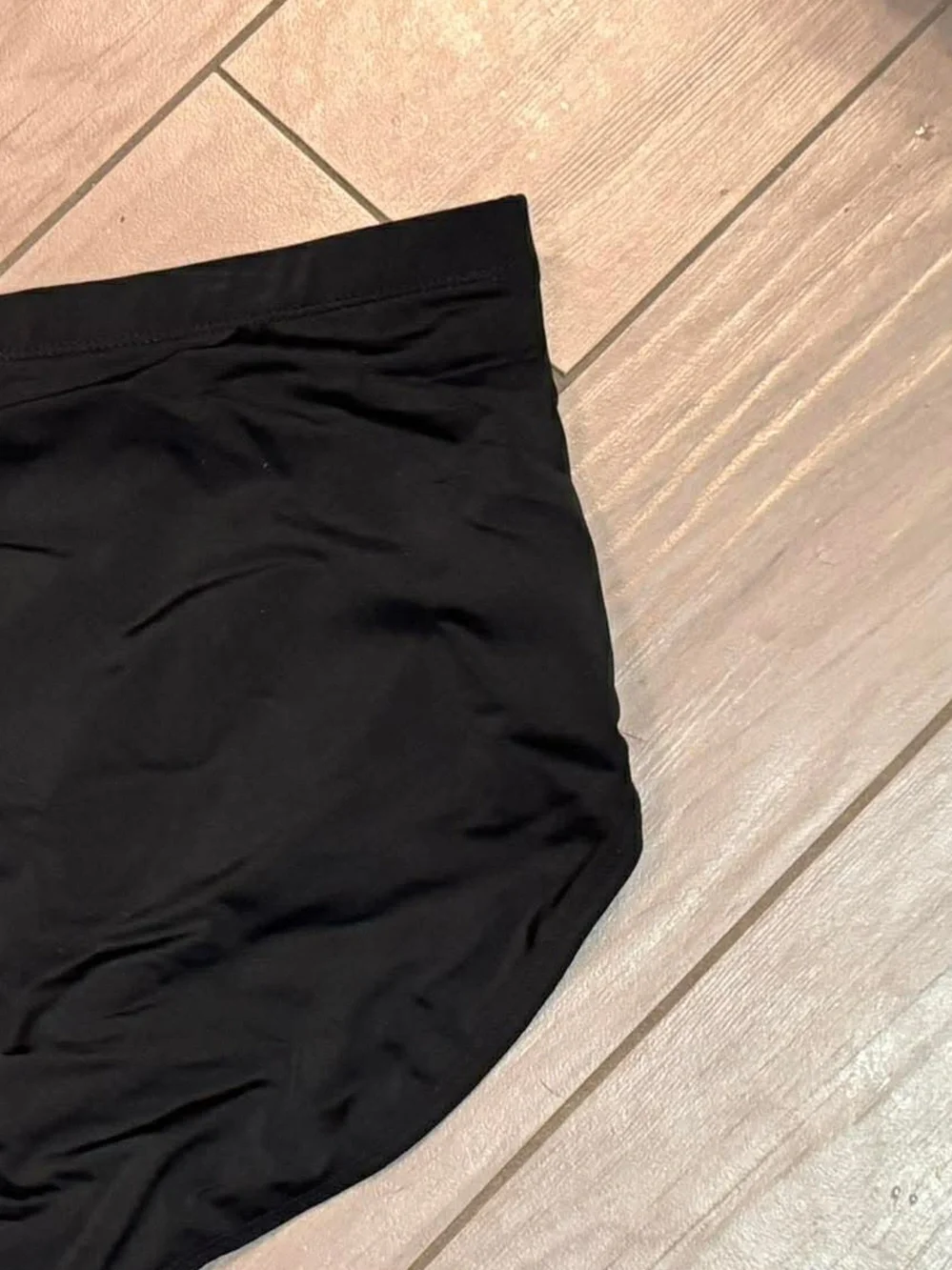 Avenue Black High-Waist swim Shorts 20W